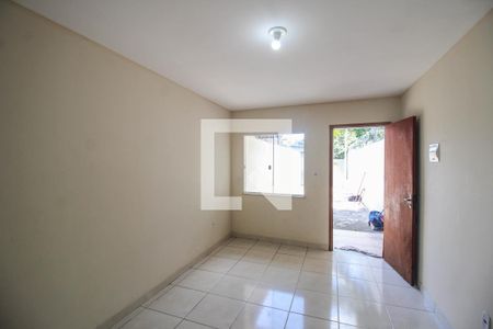 Sala de casa para alugar com 1 quarto, 50m² em São Geraldo, Nova Iguaçu