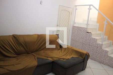 Sala de casa à venda com 4 quartos, 191m² em Jardim Santa Cecilia, Guarulhos