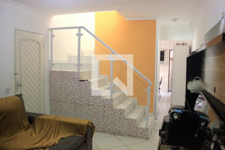Sala de casa à venda com 4 quartos, 191m² em Jardim Santa Cecilia, Guarulhos
