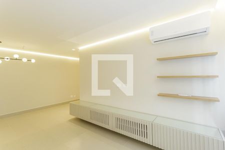 Sala de apartamento à venda com 2 quartos, 82m² em Itaim Bibi, São Paulo
