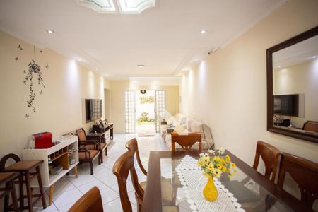 SALA de casa à venda com 3 quartos, 300m² em Sítio do Morro, São Paulo