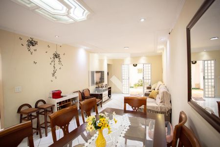 SALA de casa à venda com 3 quartos, 300m² em Sítio do Morro, São Paulo