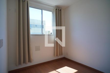 Quarto 1 de apartamento para alugar com 2 quartos, 39m² em Santa Fé, Porto Alegre