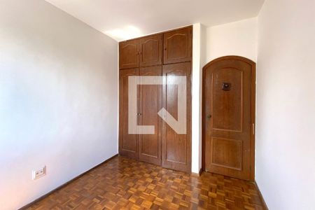 Quarto 1 de apartamento para alugar com 2 quartos, 80m² em Lourdes, Belo Horizonte