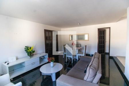 Sala de casa para alugar com 3 quartos, 260m² em Serra Grande, Niterói