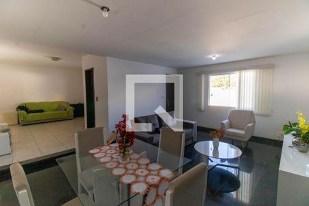 Sala de casa para alugar com 3 quartos, 260m² em Serra Grande, Niterói
