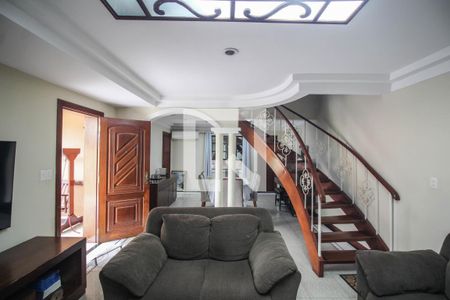 Sala de casa de condomínio para alugar com 4 quartos, 199m² em Centro, Nova Iguaçu