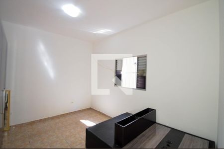 Quarto de casa para alugar com 2 quartos, 70m² em Vila Sao Paulo, Guarulhos