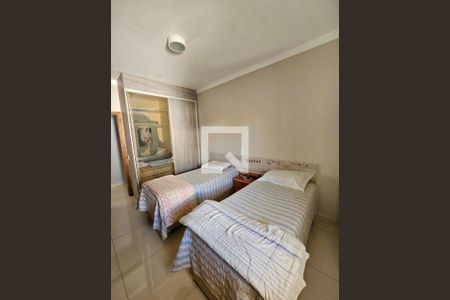 Casa de Condomínio à venda com 3 quartos, 390m² em Jardim Quintas das Videiras, Jundiaí