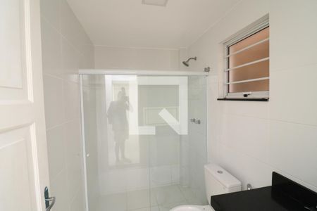 Banheiro de apartamento à venda com 1 quarto, 42m² em Jardim Guanabara, Rio de Janeiro