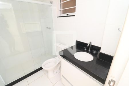 Banheiro de apartamento à venda com 1 quarto, 42m² em Jardim Guanabara, Rio de Janeiro