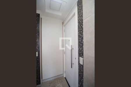 Hall de entrada de apartamento para alugar com 3 quartos, 62m² em Jardim Iris, São Paulo