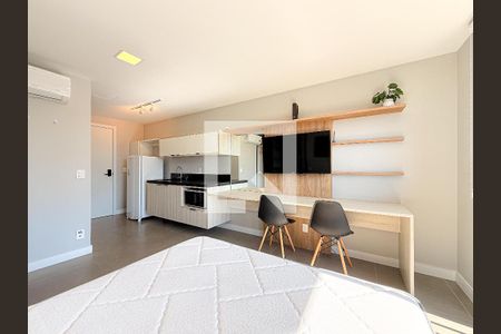 Sala de kitnet/studio para alugar com 1 quarto, 24m² em Auxiliadora, Porto Alegre