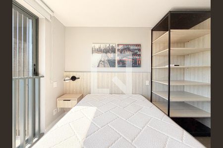 Quarto de kitnet/studio para alugar com 1 quarto, 24m² em Auxiliadora, Porto Alegre