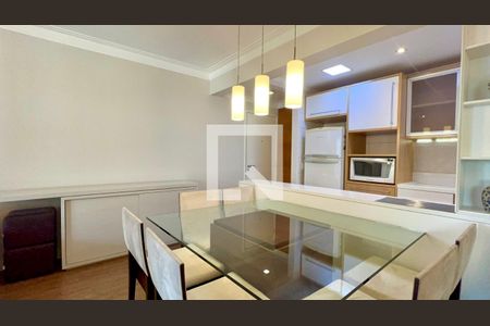 Sala de apartamento à venda com 2 quartos, 82m² em Pinheiros, São Paulo