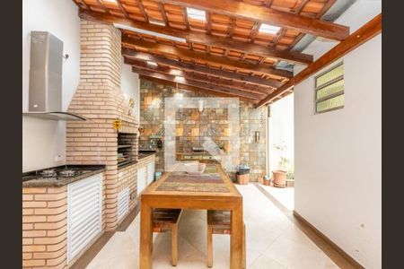 Casa à venda com 3 quartos, 220m² em Lauzane Paulista, São Paulo