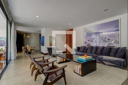 Casa à venda com 3 quartos, 540m² em Jardim dos Estados, São Paulo