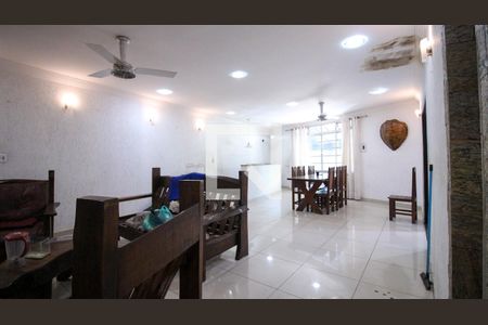 Casa para alugar com 2 quartos, 452m² em Chácara Mafalda, São Paulo