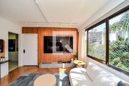 Sala de apartamento para alugar com 3 quartos, 180m² em São João, Porto Alegre