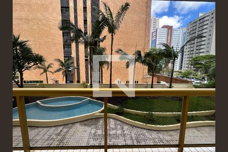 Apartamento para alugar com 3 quartos, 107m² em Alphaville Industrial, Barueri