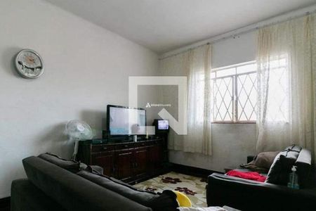 Casa à venda com 3 quartos, 180m² em Vila Carrão, São Paulo