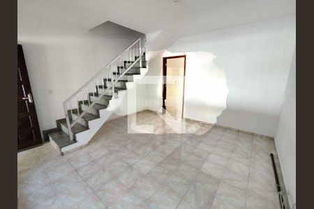 Casa à venda com 3 quartos, 126m² em Jardim Piqueroby, São Paulo