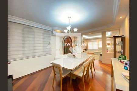 Casa à venda com 4 quartos, 300m² em Vila Costa Melo, São Paulo