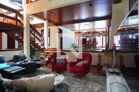 Sala de casa para alugar com 5 quartos, 330m² em Jardim Itu, Porto Alegre