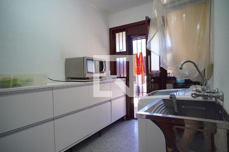 Área  de serviço  de casa para alugar com 5 quartos, 330m² em Jardim Itu, Porto Alegre