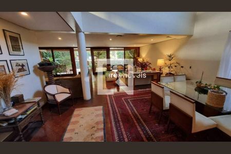 Casa à venda com 3 quartos, 792m² em Pinheiros, São Paulo