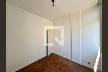 Quarto 1 de apartamento à venda com 2 quartos, 75m² em Copacabana, Rio de Janeiro