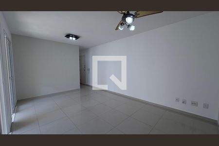 Sala de apartamento à venda com 3 quartos, 76m² em Jardim São Vicente, Campinas