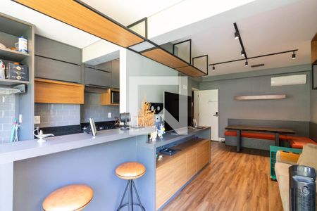 Sala de apartamento à venda com 2 quartos, 74m² em Vila Olímpia, São Paulo