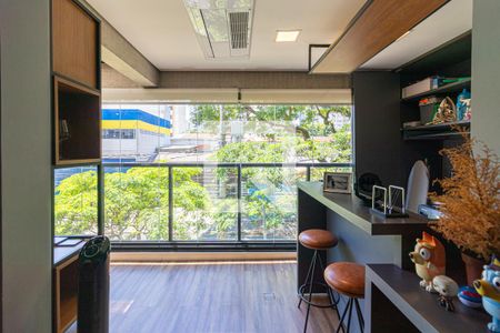 Sala de apartamento à venda com 2 quartos, 74m² em Vila Olímpia, São Paulo