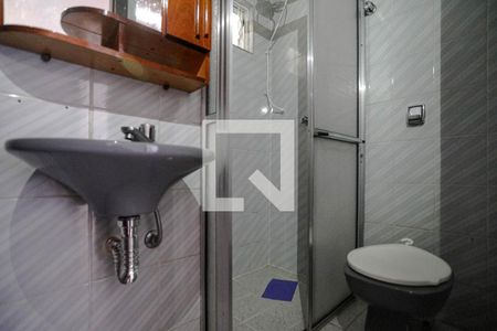 Banheiro de apartamento para alugar com 2 quartos, 71m² em Vila Lavinia, Mogi das Cruzes