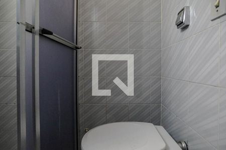 Banheiro de apartamento para alugar com 2 quartos, 71m² em Vila Lavinia, Mogi das Cruzes