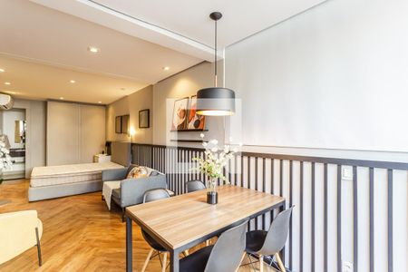 Sala/Quarto de kitnet/studio à venda com 1 quarto, 60m² em Vila Olímpia, São Paulo