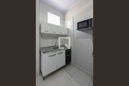 Studio de kitnet/studio para alugar com 1 quarto, 14m² em Parque Assuncao, Taboão da Serra