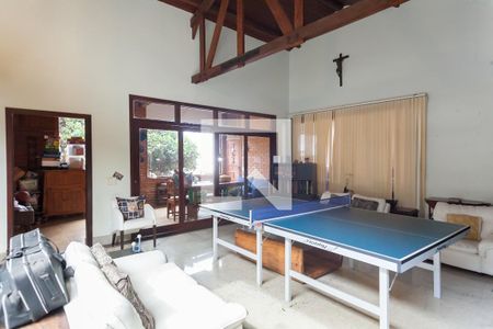 sala - lareira  de casa à venda com 4 quartos, 1272m² em Sion, Belo Horizonte