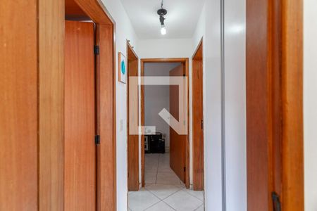 Corredor de apartamento à venda com 3 quartos, 145m² em São João Batista, Belo Horizonte