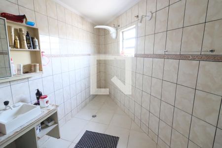 Banheiro da Suíte 1 de casa à venda com 5 quartos, 300m² em Novo Osasco, Osasco