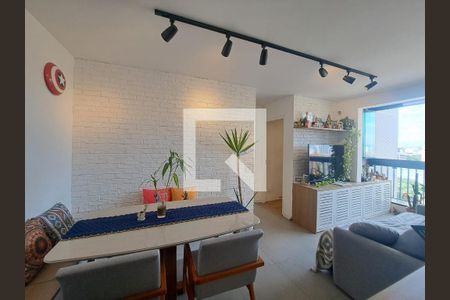 Sala de apartamento à venda com 2 quartos, 52m² em Presidente Altino, Osasco