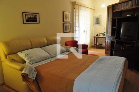 Casa à venda com 4 quartos, 500m² em Campo Belo, São Paulo