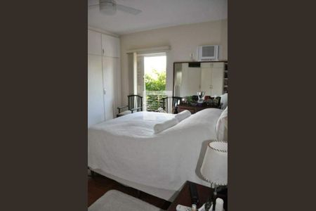 Casa à venda com 4 quartos, 500m² em Campo Belo, São Paulo