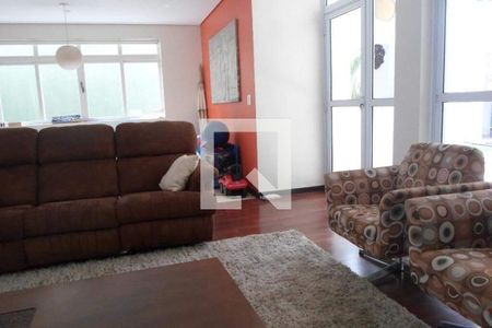 Casa à venda com 4 quartos, 450m² em Vila Alexandria, São Paulo