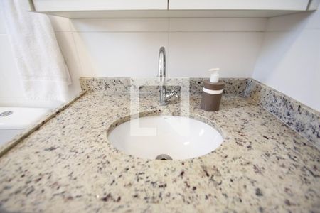 banheiro suite de kitnet/studio para alugar com 1 quarto, 28m² em Pinheiros, São Paulo