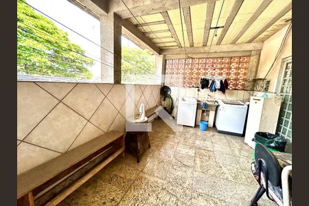 Área de Serviço de casa para alugar com 3 quartos, 150m² em Jardim Santa Francisca, Guarulhos