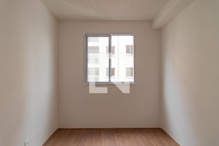 Quarto 2 de apartamento para alugar com 2 quartos, 37m² em Parque Industrial Tomas Edson, São Paulo