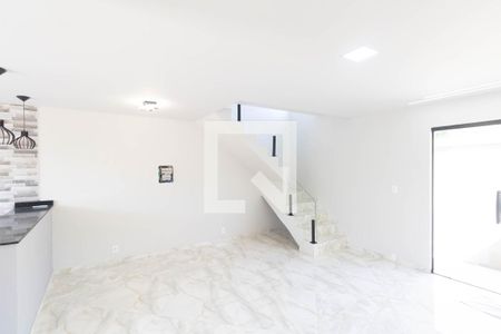 Casa de Condomínio para alugar com 3 quartos, 170m² em Campo Grande, Rio de Janeiro