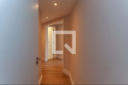 Corredor de apartamento para alugar com 4 quartos, 155m² em Pompeia, São Paulo